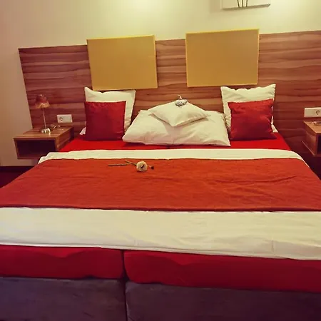 Hotel Lion Blue Point 3*