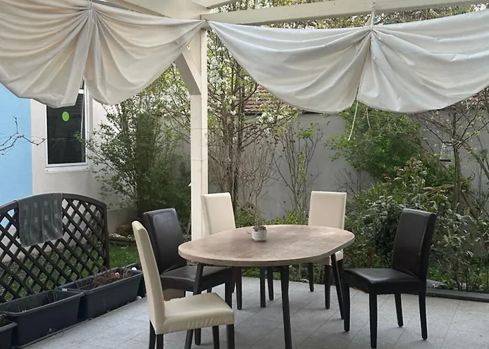 Lion Blue Point Pensjonat 3*